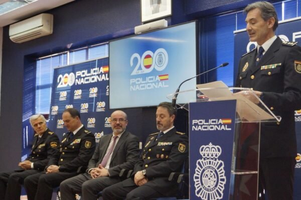 Tres nuevos comisarios locales de la Policía Nacional