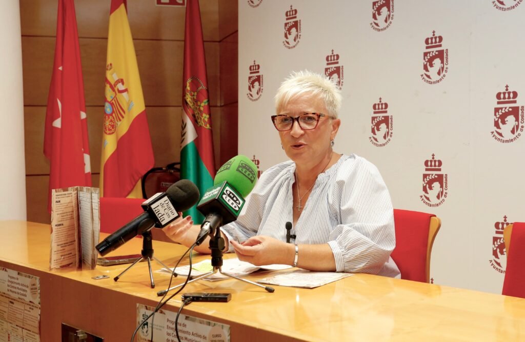 Charo Arroyo - Presentación Programa Envejecimiento activo 2025/2026 Coslada.