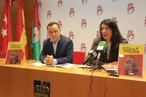El Ayuntamiento de Coslada ha presentado la nueva temporada del Teatro Municipal correspondiente al periodo enero-mayo de 2026, una programación especial con la que se conmemoran los diez años de vida de este espacio cultural y que se convierte en la más completa, diversa y paritaria de su historia reciente.