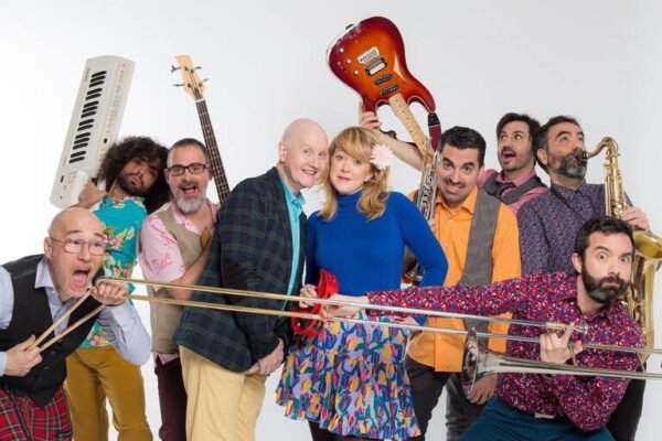 El Teatro Municipal de Coslada acoge el próximo domingo, 8 de febrero, a las 12:30 horas, el espectáculo musical Swing for Kids, una propuesta familiar que combina música en directo, humor y participación para acercar el jazz y el swing a públicos de todas las edades.
