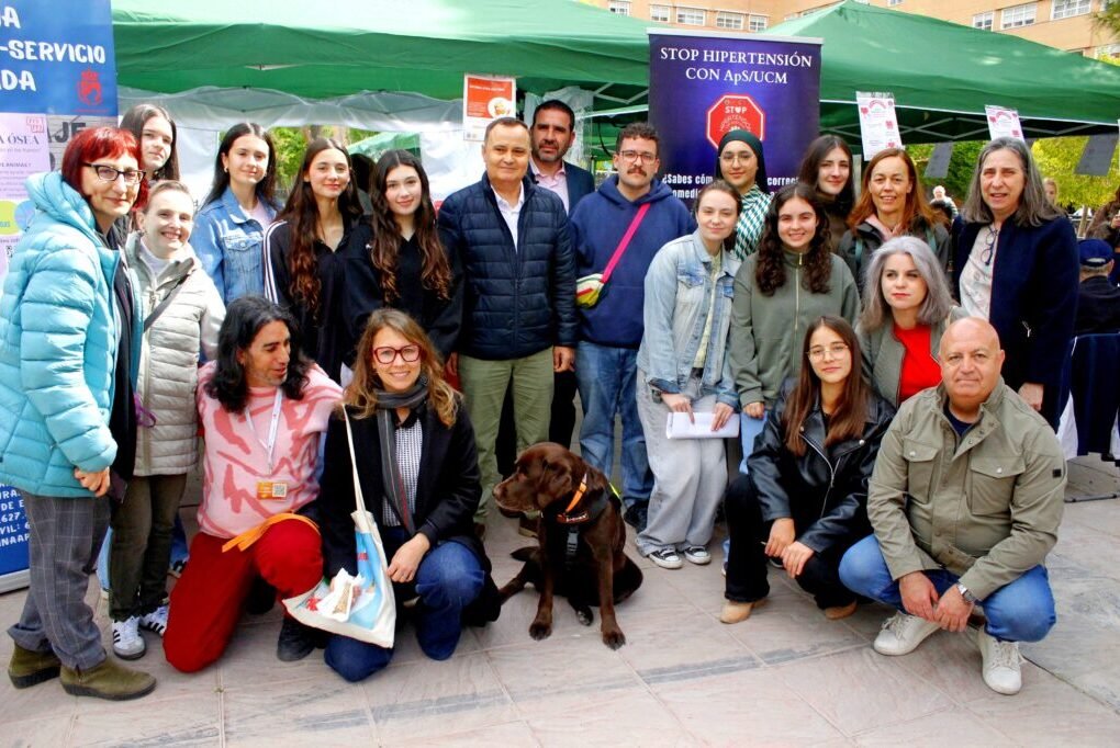Inauguración oficial de la XII Semana de la Salud de Coslada tras una jornada multitudinaria durante el Paseo de la Salud