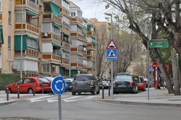 El Plan de Asfaltado del Ayuntamiento de Coslada llega a las calles Uruguay y Argentina y también a la Plaza de la Hispanidad