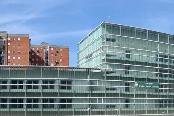 Coslada refuerza su servicio de apoyo a la autonomía personal para sus vecinos