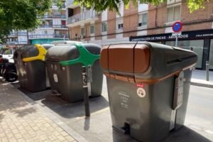 El Ayuntamiento de Coslada instala contenedores marrones para biorresiduos en la ciudad