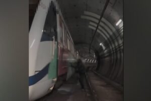 La Policía Nacional detiene en Coslada a cinco grafiteros influencers antes de un ataque al Metro