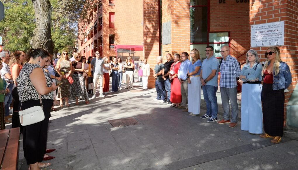 Concentración silenciosa en Coslada para condenar el último asesinato machista ocurrido en la Comunidad de Madrid