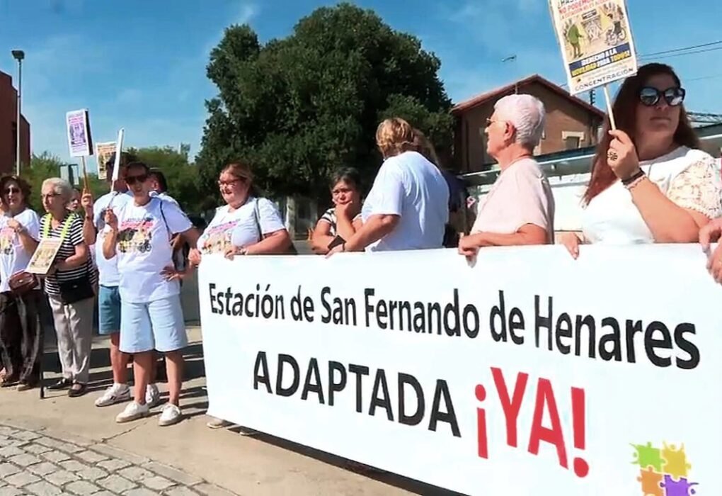 Vecinos de Coslada exigen mejoras urgentes en la estación de Cercanías deteriorada